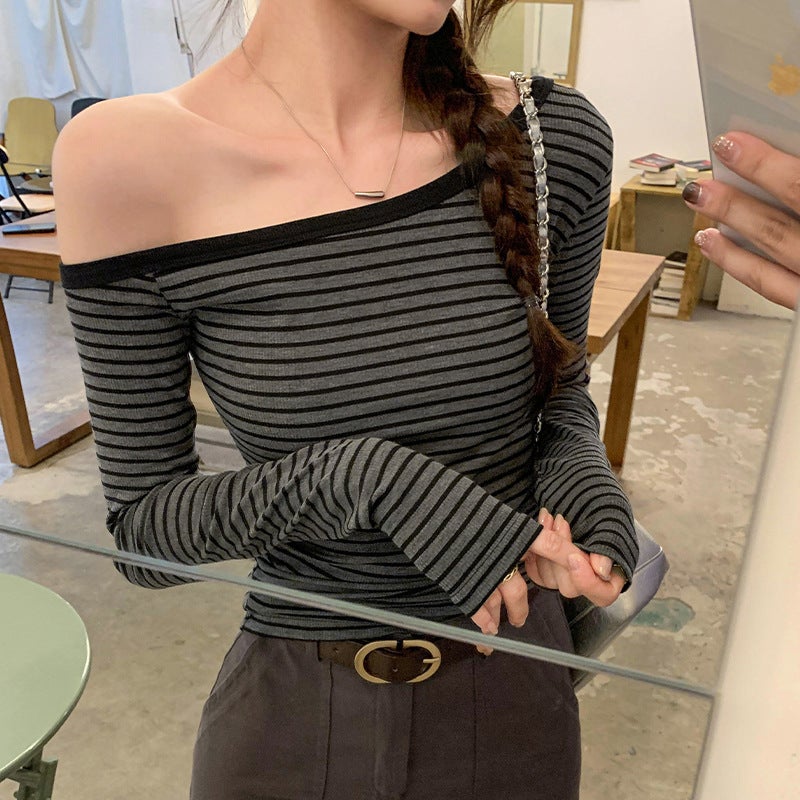 Explosions wholesale Korean hot girl slant shoulder off-shoulder design gray striped long sleeve T-shirt women's early autumn inner base shirt - Image 3