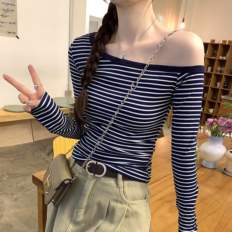 Explosions wholesale Korean hot girl slant shoulder off-shoulder design gray striped long sleeve T-shirt women's early autumn inner base shirt - Image 1