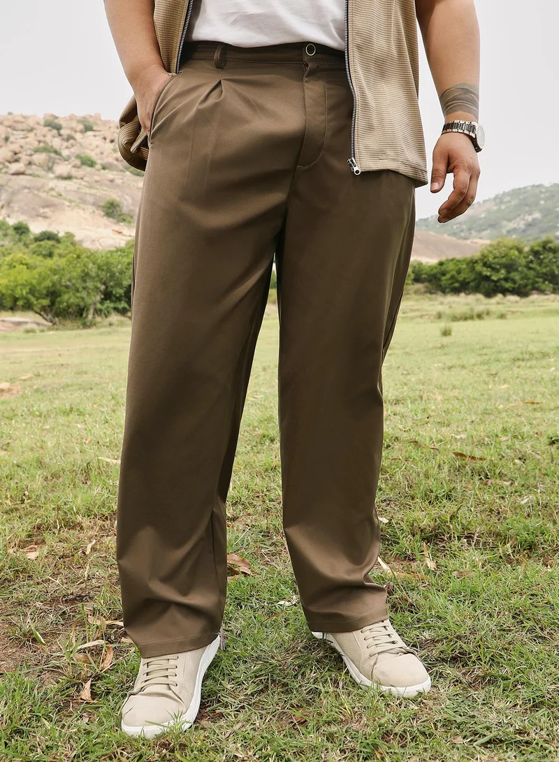 انستافاب بلس Instafab Men's Chocolate Brown Pleated Straight-Fit Tailoured Trousers | Mid Rise , Straight Hem , Button Closure | Solid Plain | Polyester Blend Trousers For Casual Wear