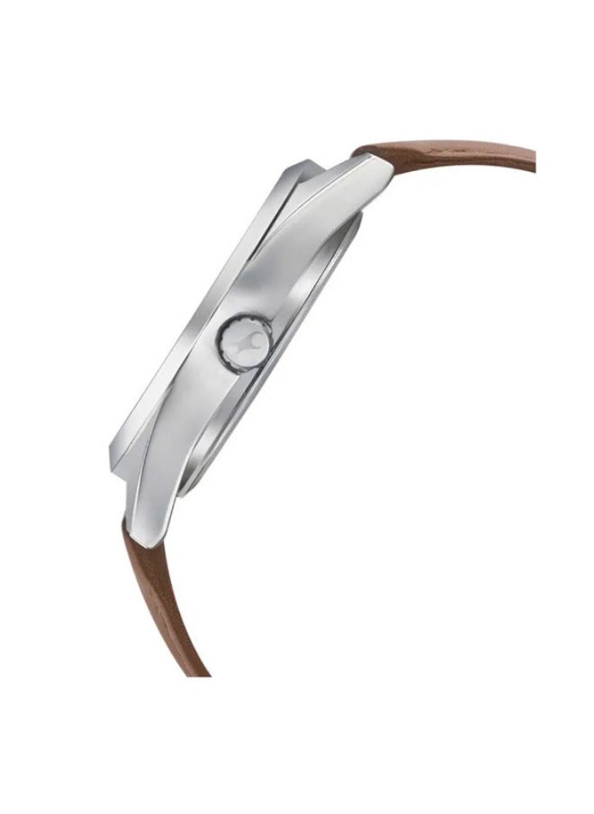 fastrack The Slide - Skateboard inspired Layered Watch  - Image 4