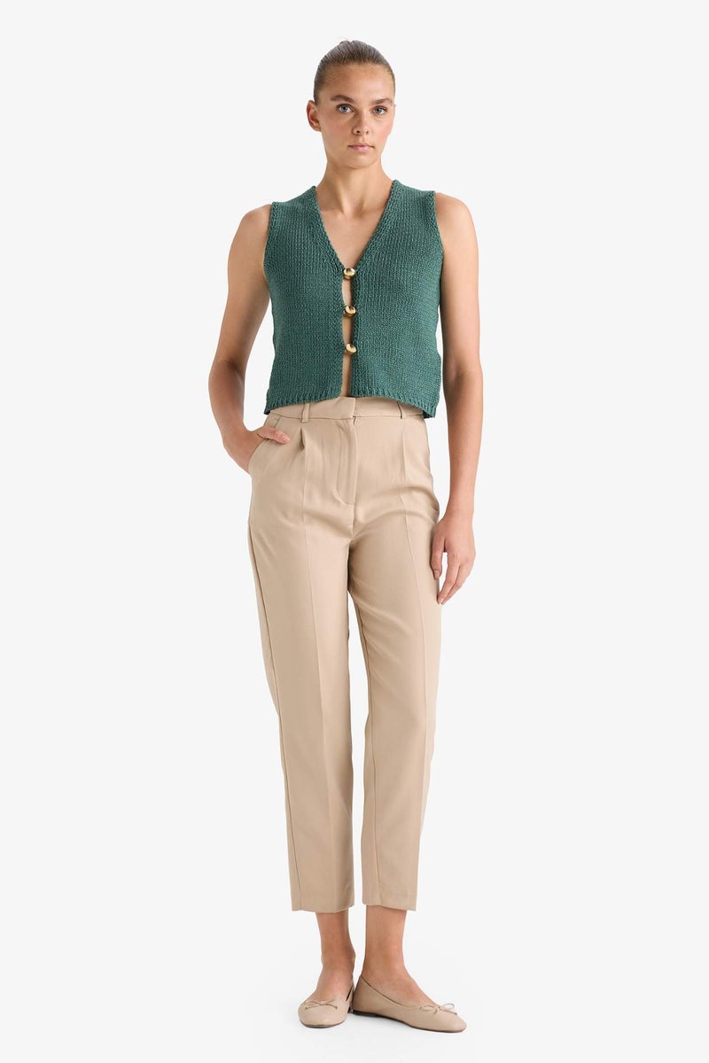 DeFacto Slim Fit V-Neck Knitwear Vest - Image 2