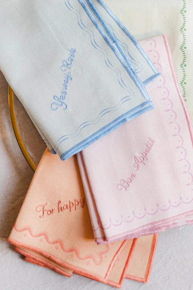 YVONNE ELLEN Set of 4 Slogan Napkins