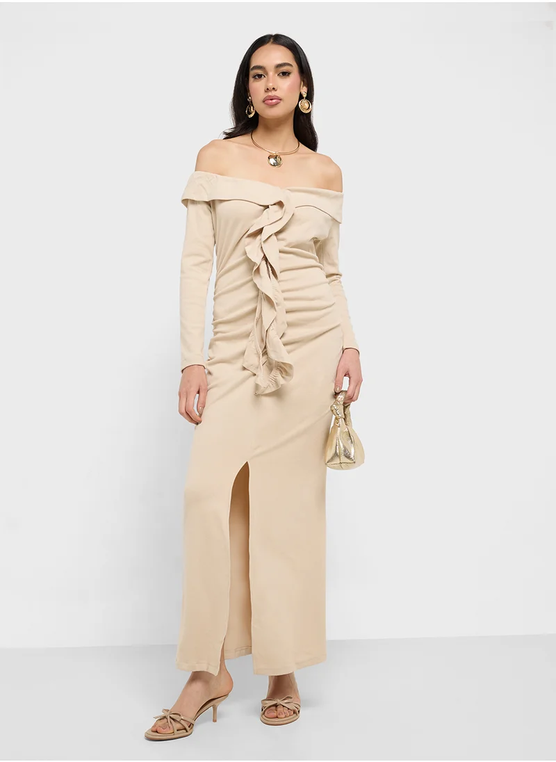 جينجر Ruffled Off-Shoulder Dress