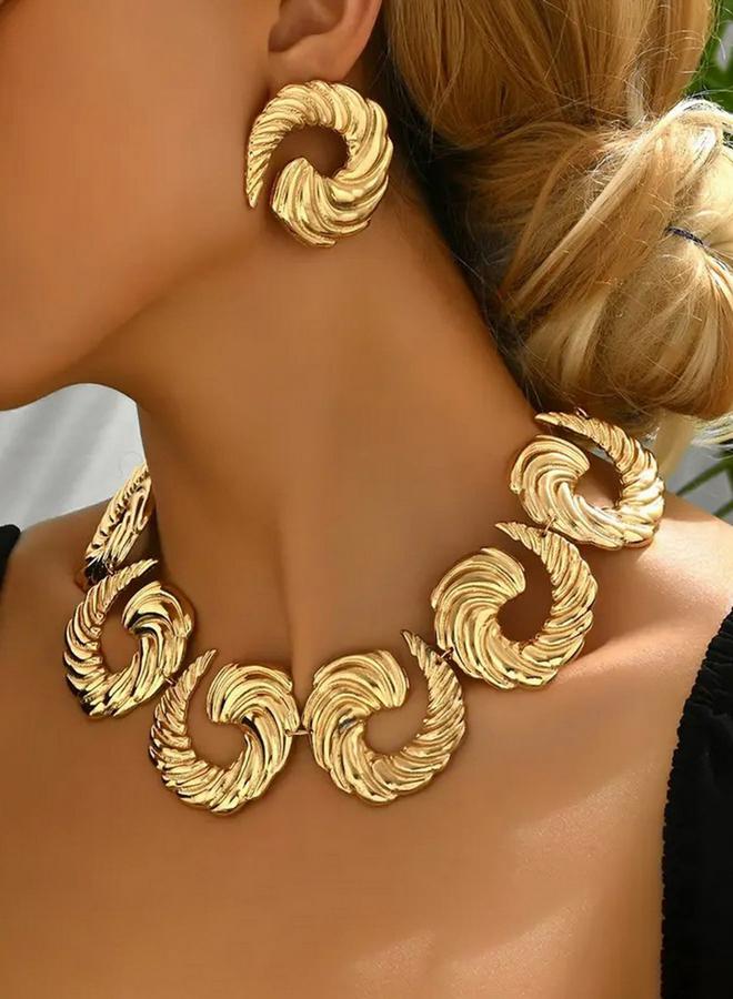 Take Two Textured Statement Necklace and Earrings Jewelry Set - Image 2