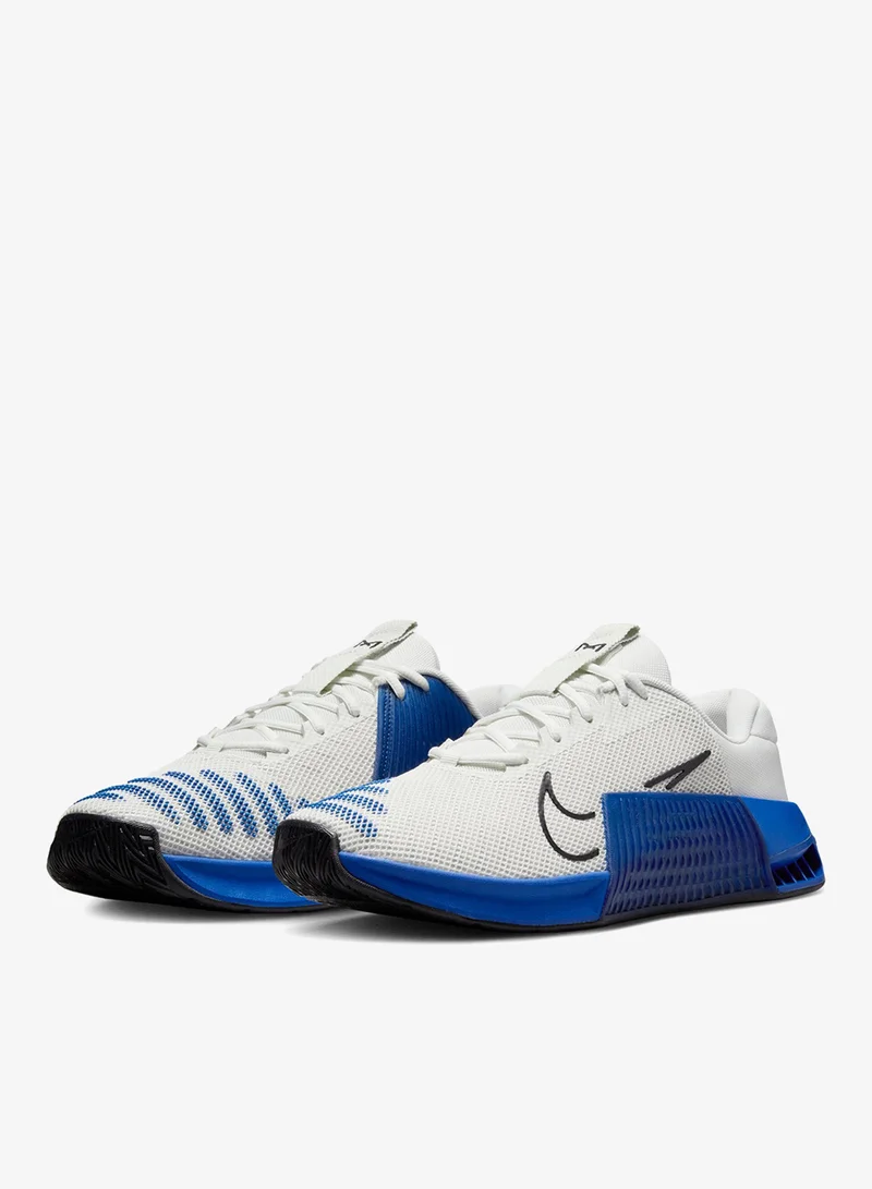 نايكي حذاء ميتكون 9 للرجال