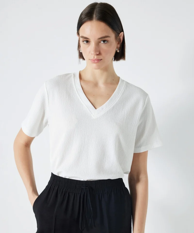 Miss İpekyol Basic V-Neck T-Shirt