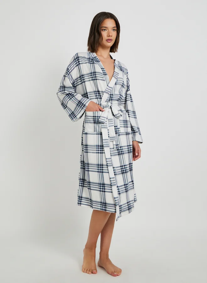 تايك تو Take Two Checked Pattern Robe with Pockets Details