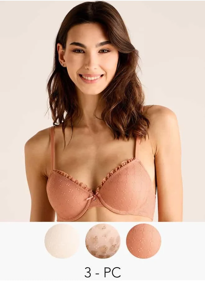FAV Set of 3 - Lace Detailed Plunge Bra with Hook and Eye Closure