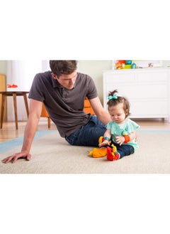 لاماز مجموعة جوارب Gardenbug Baby Foot Finder ومجموعة خشخيشة المعصم ألعاب التطوير الحسي ومستلزمات الأطفال حديثي الولادة  - Image 5