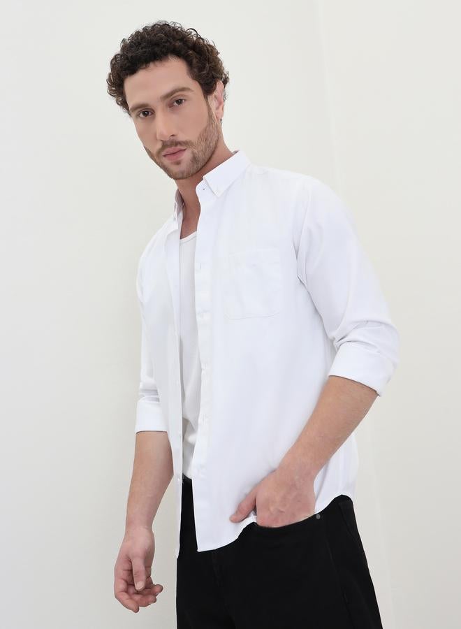 ستايلي قميص أوكسفورد بلون سادة بقصة عادية وياقة مفتوحة - Image 4