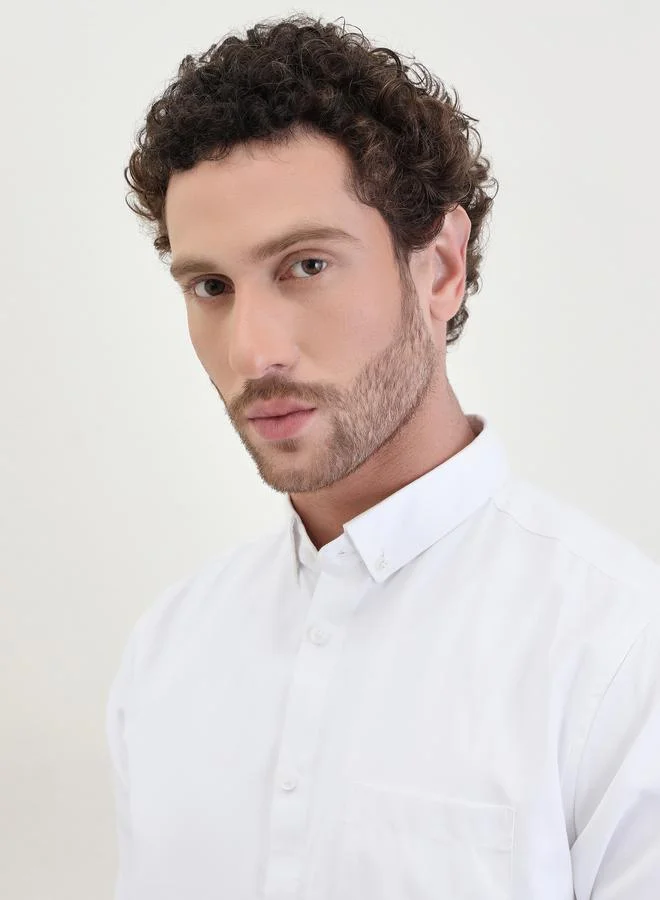 ستايلي قميص أوكسفورد بلون سادة بقصة عادية وياقة مفتوحة