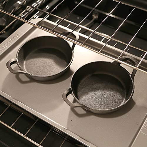 HOME DISTRICT Mini Cast Iron Skillet Set of 4 Mini Ramekins, Oven Safe, 6 Inch, 12 Oz Cast Iron Skillet Set with Wood Trivets - Image 5
