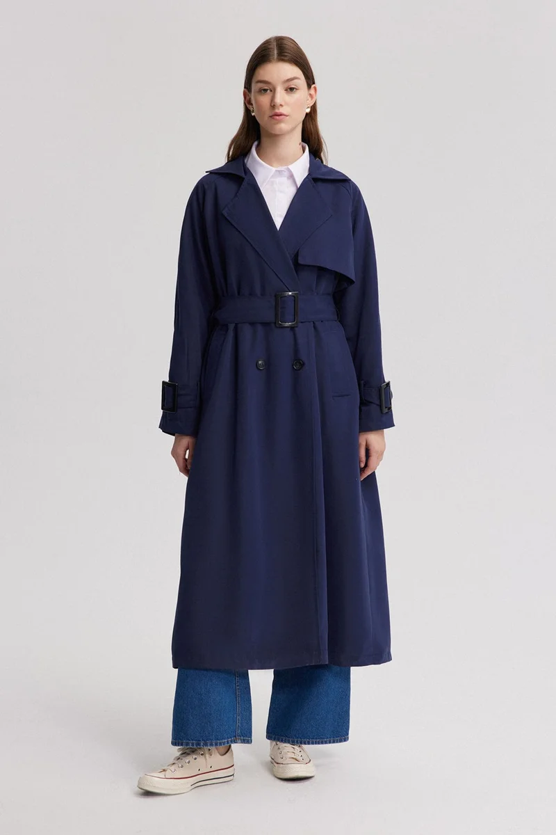 توتشي Oversized Trench Coat with Buckle Detail