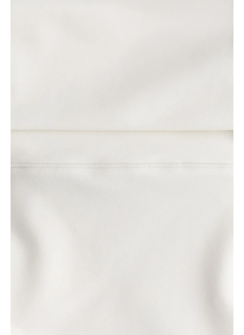اتش اند ام Sports cycling shorts with SoftMove™