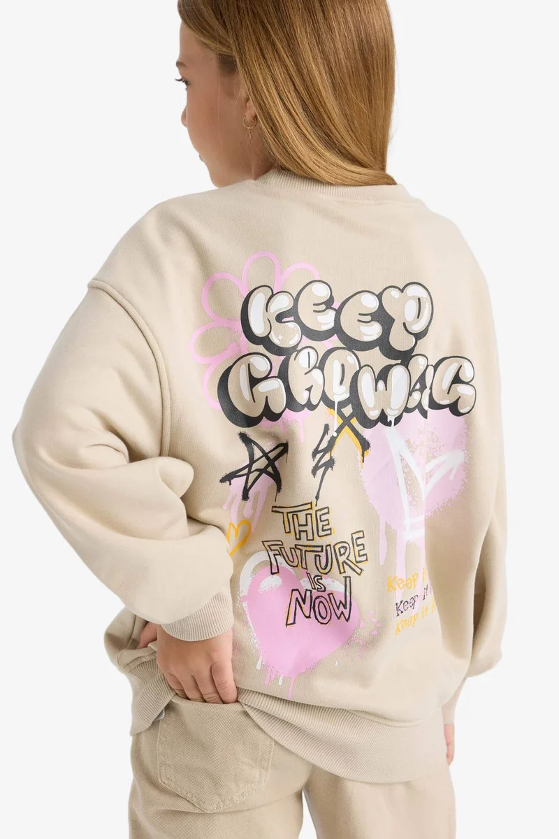 ديفاكتو Girl Oversize Fit Crew Neck Printed Sweatshirt