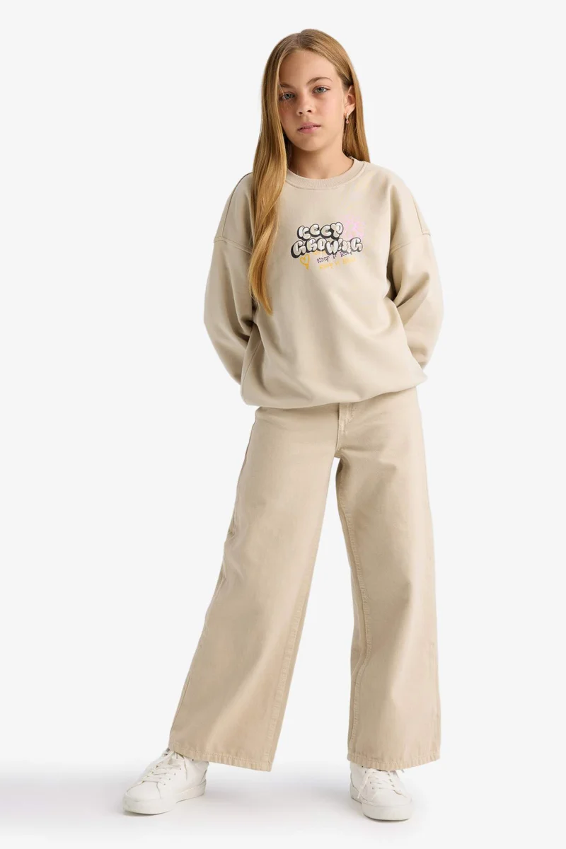 ديفاكتو Girl Oversize Fit Crew Neck Printed Sweatshirt
