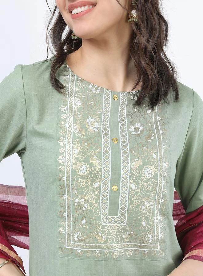 فيشود طقم كورتا نسائي أخضر مطبوع مع دوباتا من ستايلي