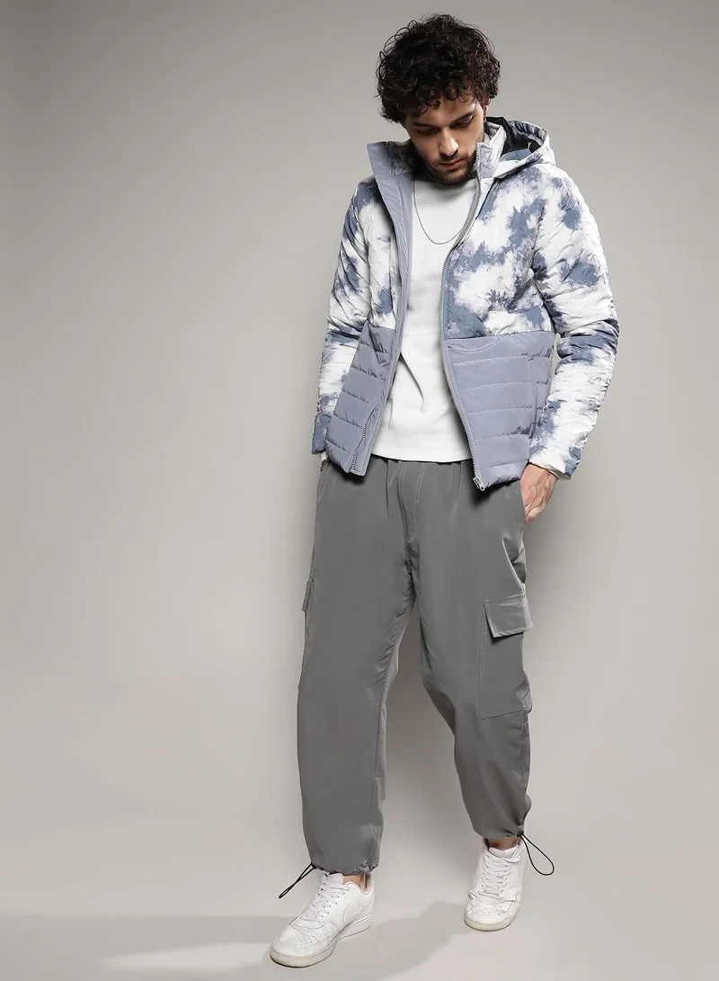Campus Sutra Men's White & Light Grey Tie-Dye Block Puffer Jacket