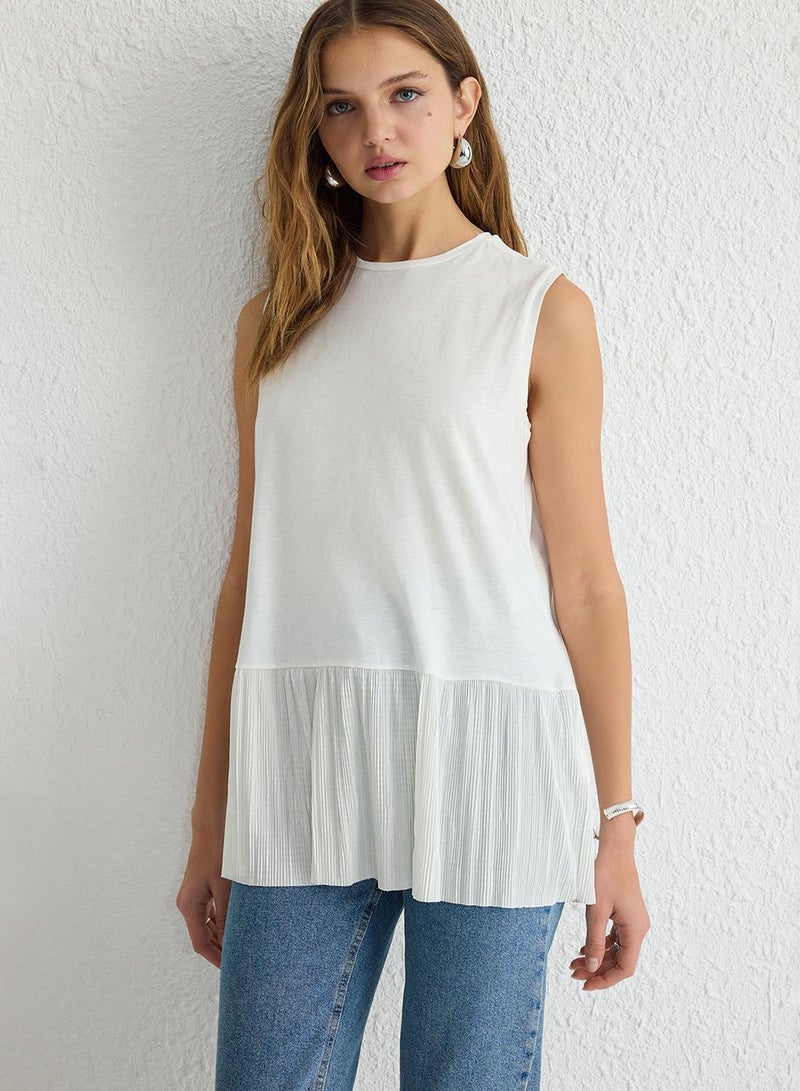 trendyol White top with Pleat Detail Sleeveless Knitted Undershirt Blouse - Image 2
