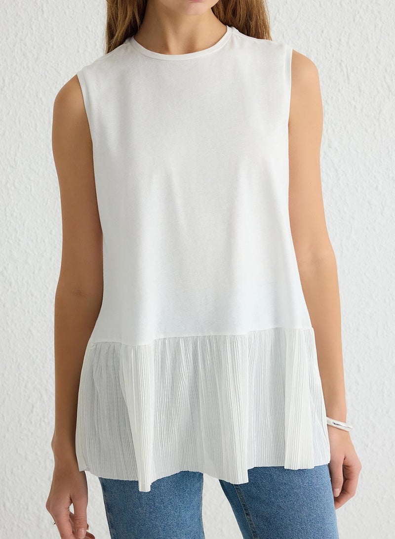 trendyol White top with Pleat Detail Sleeveless Knitted Undershirt Blouse - Image 5