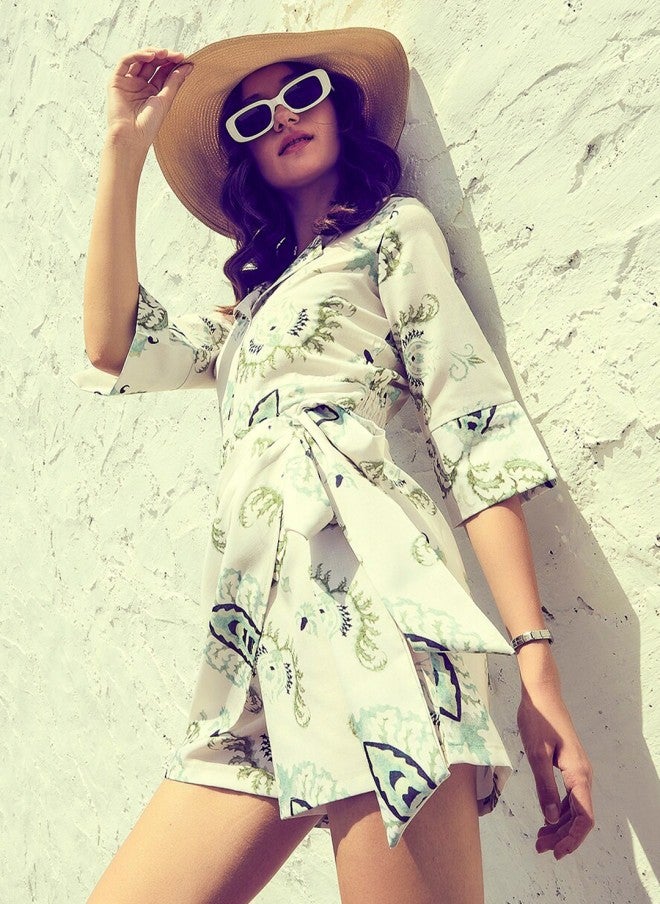 Athena بدلة نسائية مطبوعة باللونين الأخضر والأبيض من الكتان - Image 3