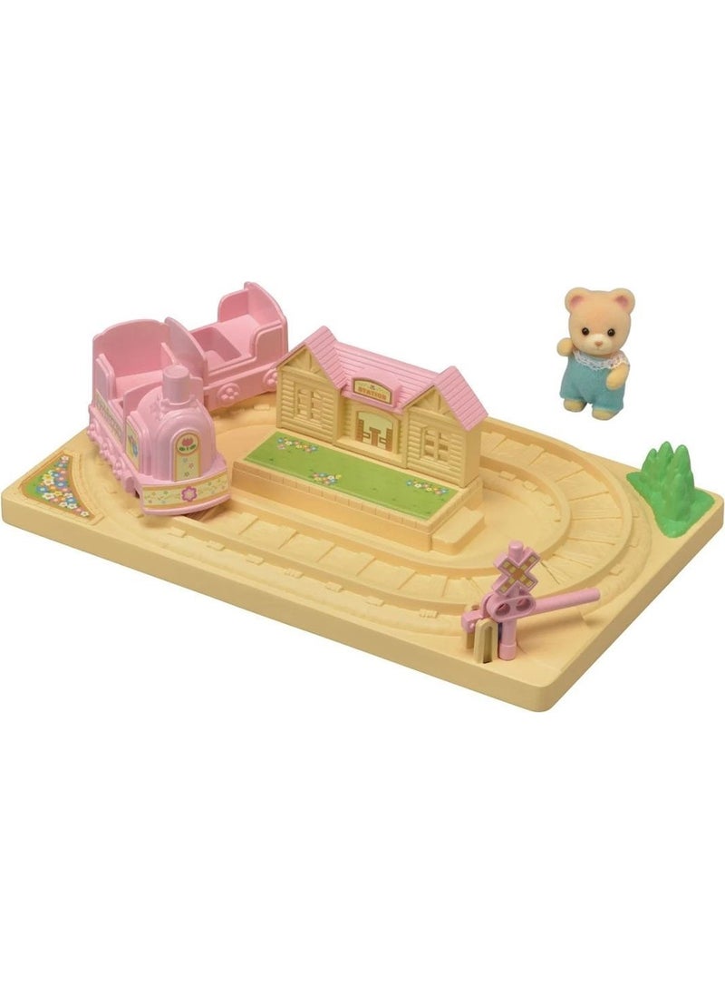 Epoch - 5320 Sylvanian Families Choo Choo Train - Figures Sold Separately +3 Years - Image 1