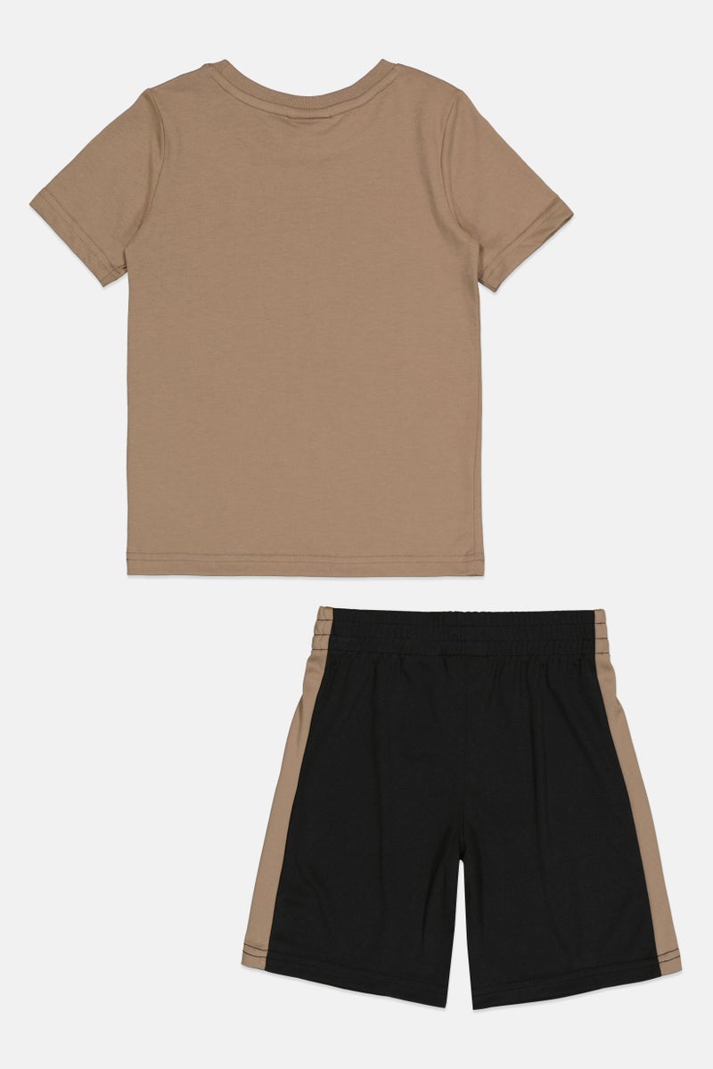 PUMA طقم تي شيرت قصير الأكمام وشورت من علامه تجارية للأطفال الأولاد 2 قطعة، متعدد الألوان - Image 3