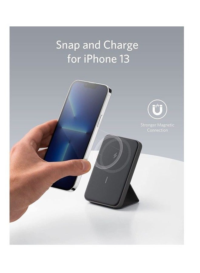 ريبنيو بطارية مغناطيسية 622 (MagGo)، شاحن محمول لاسلكي مغناطيسي قابل للطي بقدرة 5000 مللي أمبير في الساعة ومنفذ USB-C للهواتف الذكية - Image 2