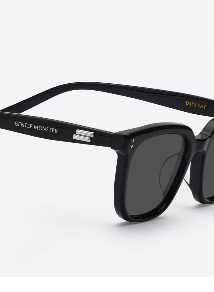 GENTLE MONSTER GENTLEMONSTER QUEEN square sunglasses. Sunglasses for sun protection for both men and women - Image 4