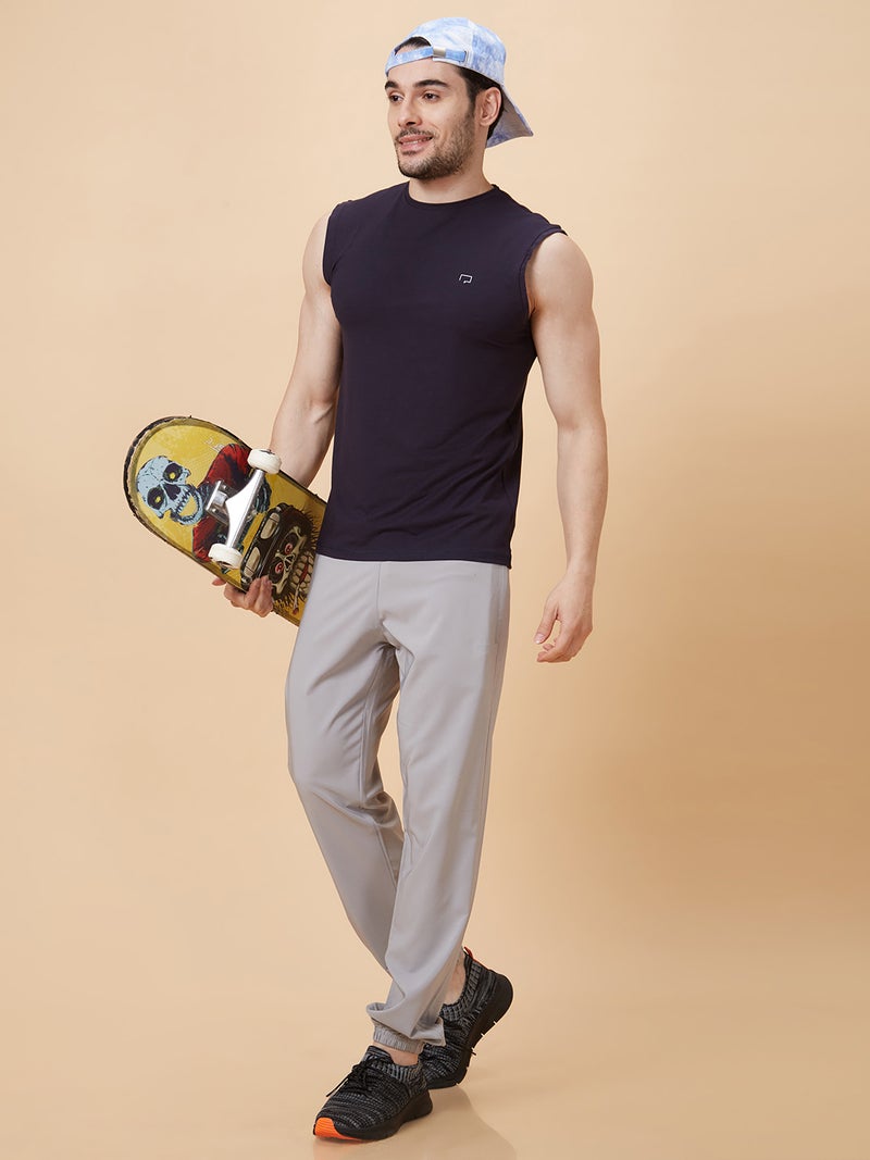 زئير من أجل الخير سترة رجالية بقصّة عادية ورقبة دائرية | ناعمة ومرنة، مضادة للروائح، ومنظمة للحرارة - Image 3