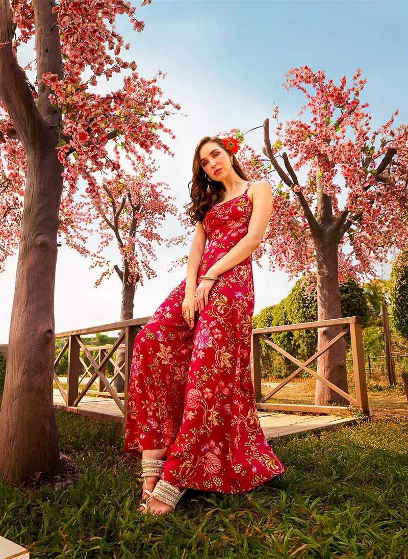 جلو باص جمبسوت نسائي بياقة قلب وحمالات مطبوع بالزهور ومكشكش