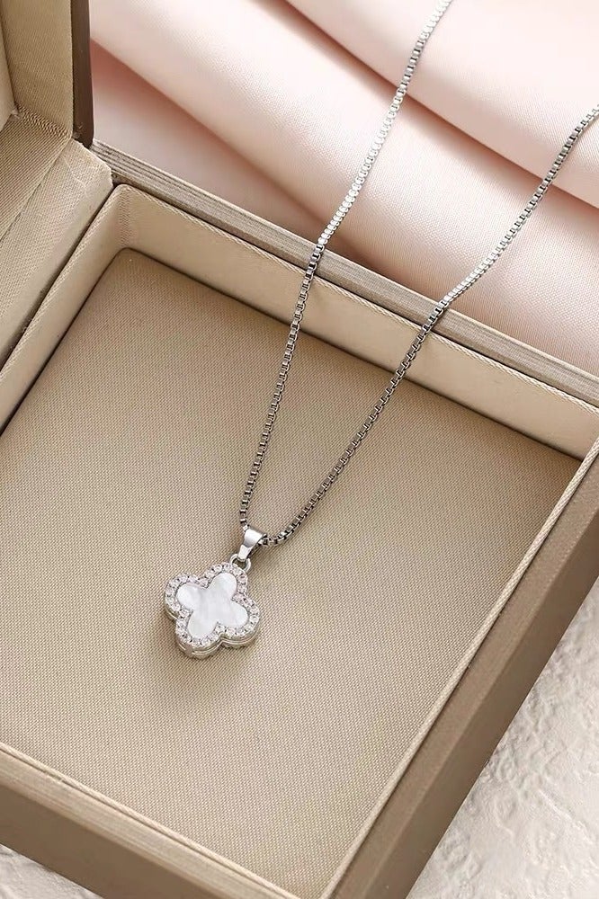 Innoshine Elegant Double-Sided Four-Leaf Clover  Alloy Siliver  Necklace – Dainty Layering Collarbone Chain, Light Luxury Pendant for Fashion Women, Trendy Minimalist Jewelry Necklace - Image 3