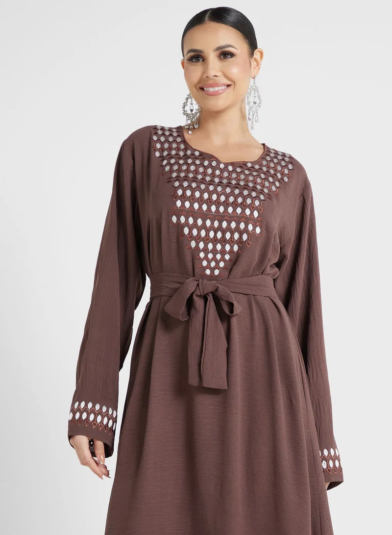 hayas closet Embroidered Belted Jalabiya