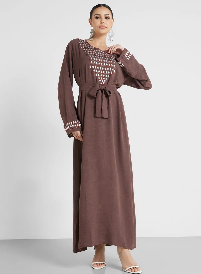 hayas closet Embroidered Belted Jalabiya