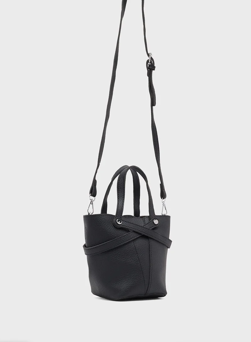 Ginger Bucket Tote