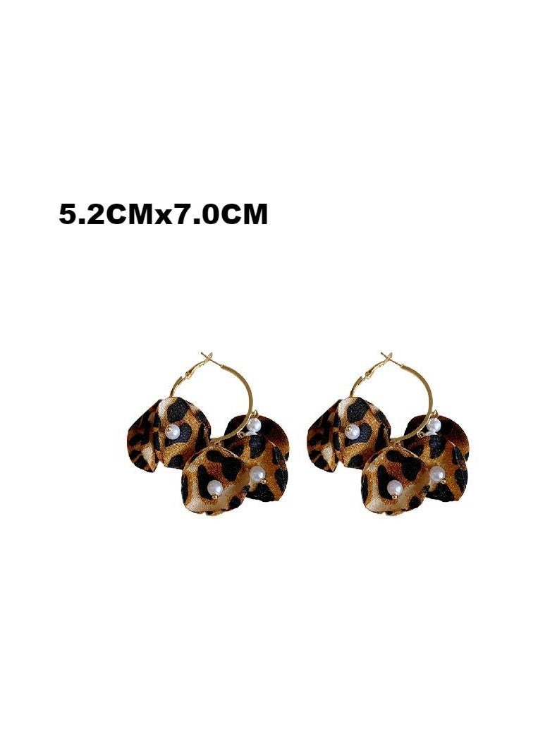 أقراط لؤلؤية مطبوعة على شكل زهرة الفهد من شبكة الخريف على طراز مايارد أقراط حلوة ومتعددة الاستخدامات أقراط موضة جديدة - Image 5