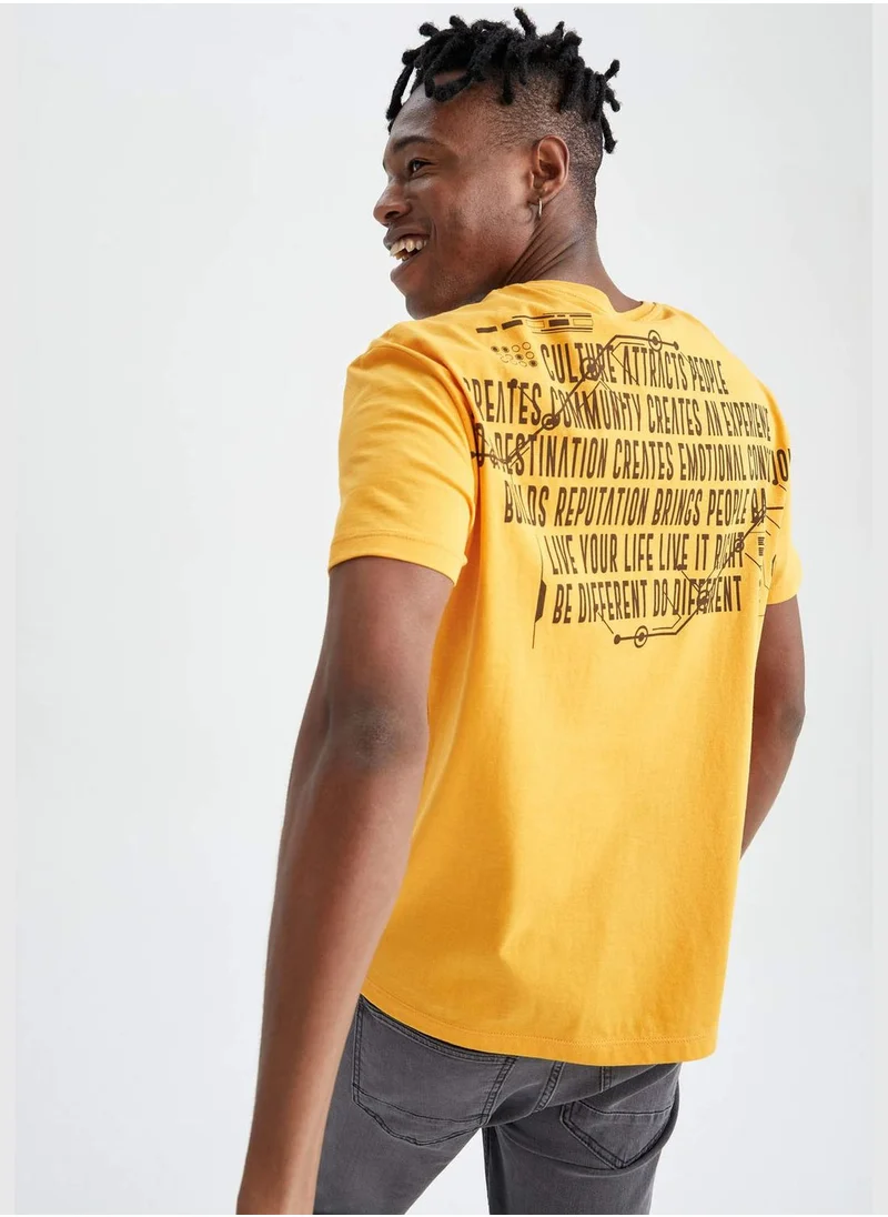 ديفاكتو Regular Fit Back Slogan Print T-Shirt