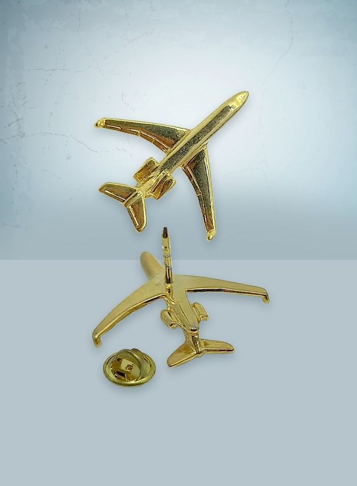Fighter Gifts Global Express Gold Pin