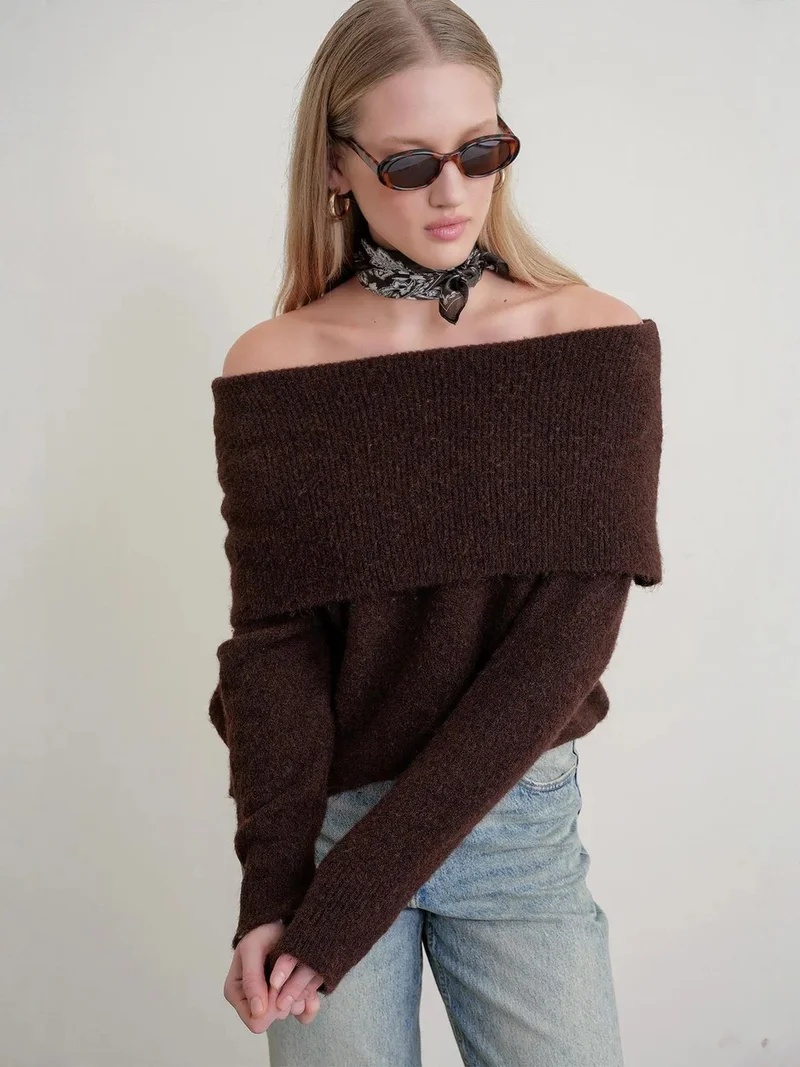MixRay MIXRAY Loose Fit Ribbed Madonna Collar Sweater