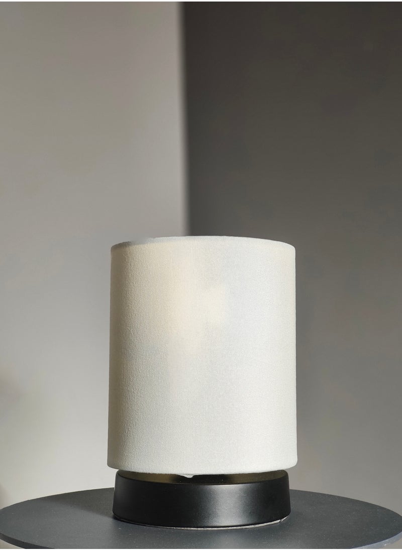 Y-LIGHTS Table Lamp - Black And White  - Image 2