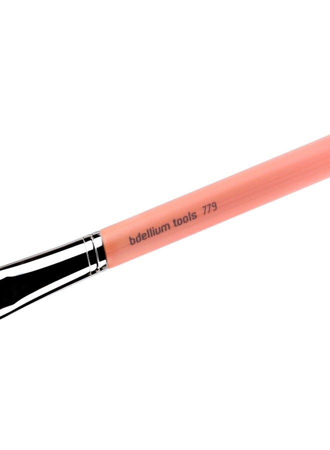 Bdellium Tools فرشاة مكياج احترافية من بديليوم تولز - سلسلة بامبو الوردية 779 - فرشاة عيون ووبير - مع ألياف صناعية ناعمة، للتطبيق، الدمج، والتسليط (وردي، 1 قطعة) - Image 3