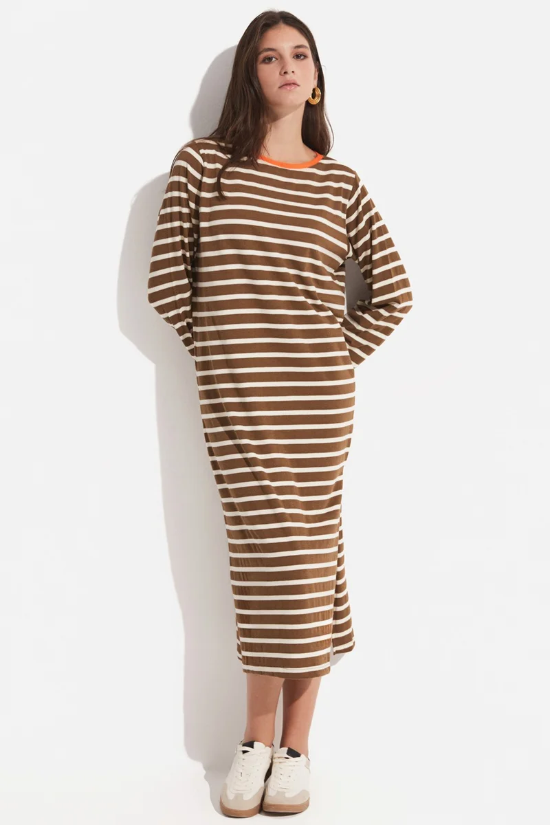 جون Striped Maxi Dress