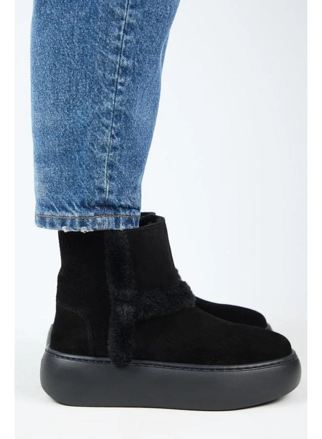 (Azura) Women's Real Leather Boot with Fur Lining and Fur Stripes, Black.