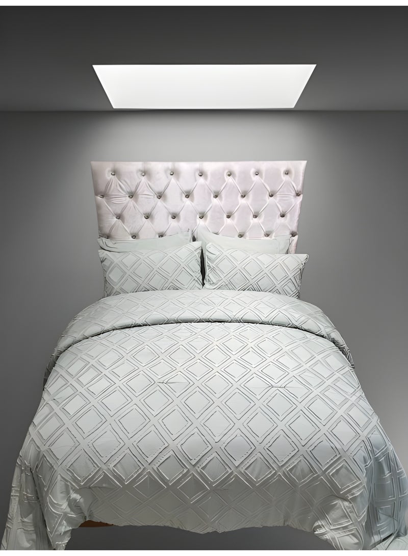 HOMETOPIA Hometopia 6-Piece King Size Comforter Bedding Set – Ultra-Soft Quilted Blanket 230×260 cm with Deep Fitted Sheet 200×200+30 cm & 4 Pillow Covers 50×75 cm – Breathable, Hypoallergenic, All-Season Microfiber Bed Set with Elegant Embossed Design for Double Bed, Hotel, Guestroom, Daily Use – Machine Washable & Fade-Resistant  - Image 2