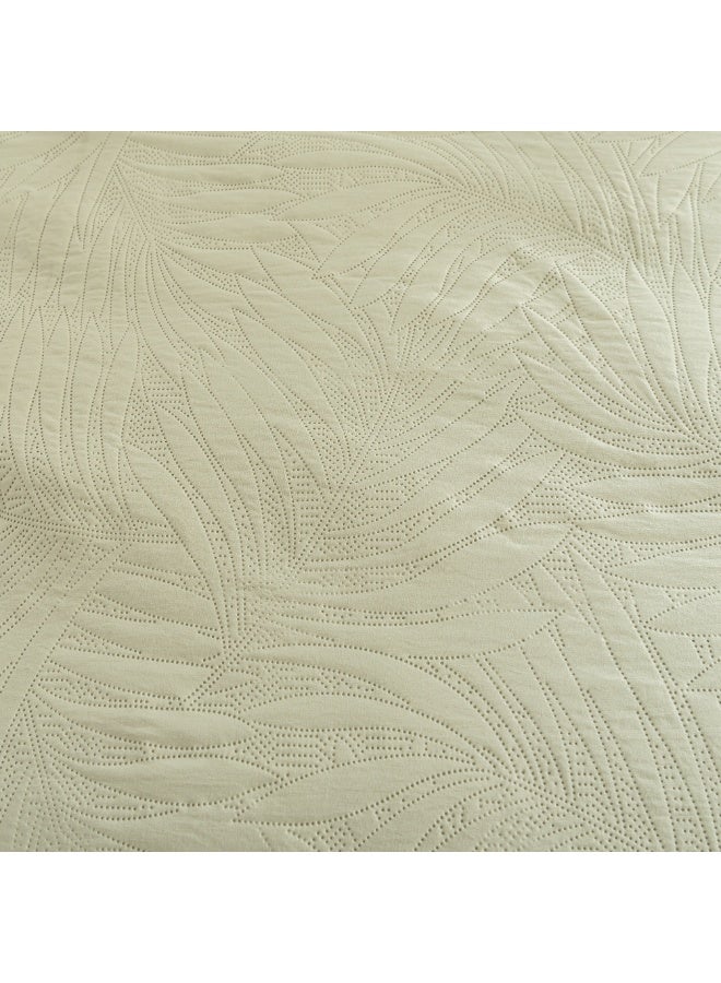 هوم توبيا طقم لحاف فاخر كينج سايز 6 قطع من HOMETOPIA مقاس 264×229 سم – تصميم بنقشة بارزة، قماش ناعم وقابل للتهوية، مريح، مناسب لجميع الفصول، جودة عالية، مثالي للغرف المكيفة والمنازل في السعودية - Image 4