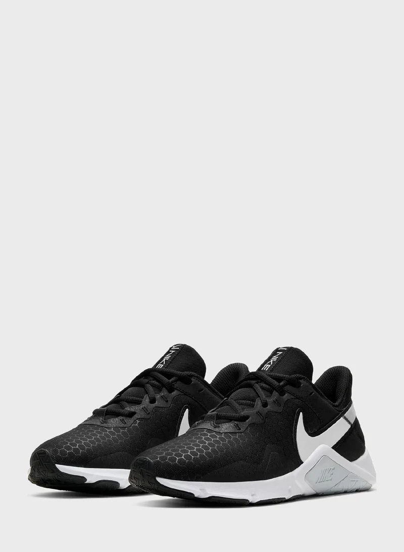Nike Legend Essential 2