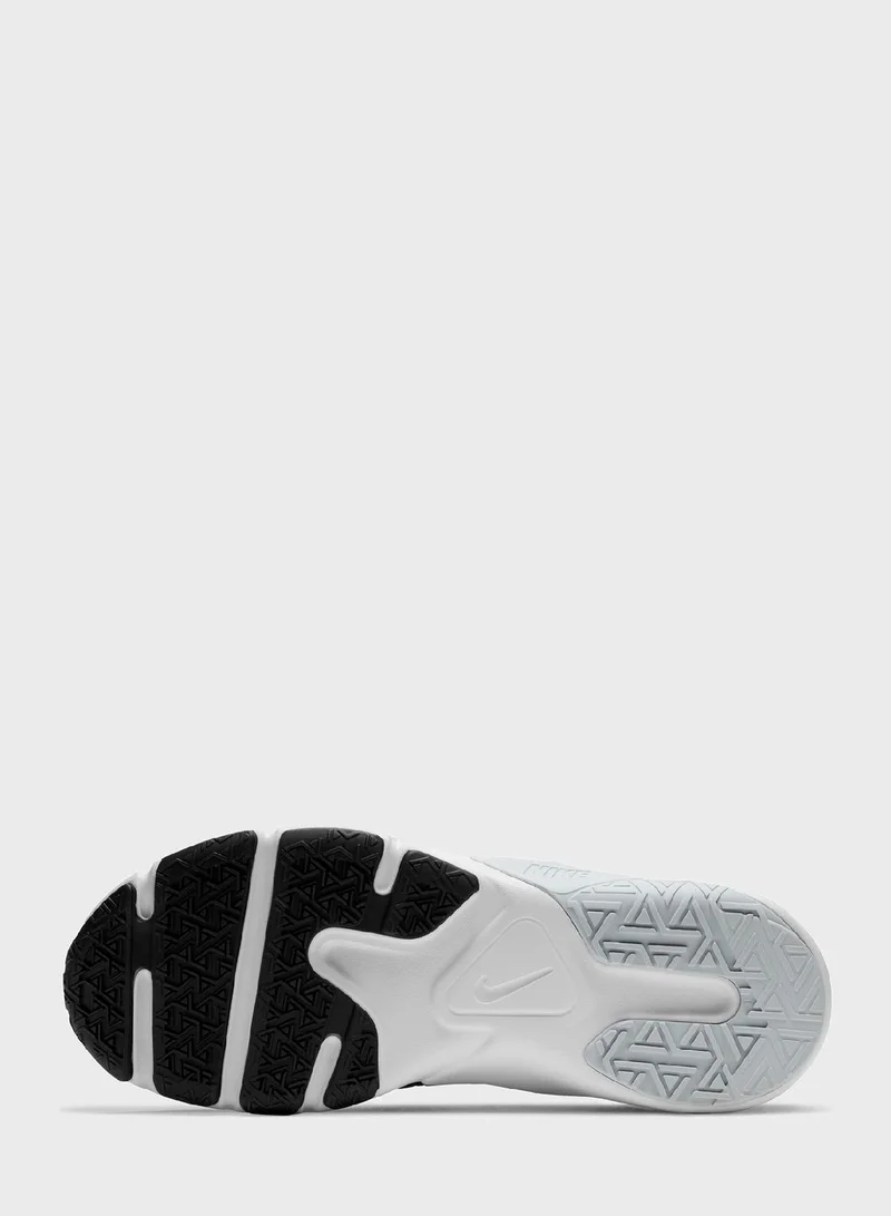 Nike Legend Essential 2