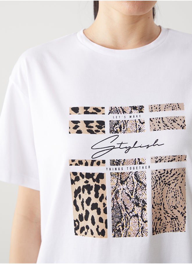 LC WAIKIKI Crew Neck Printed Combed Cotton Women's T-Shirt  - Image 3