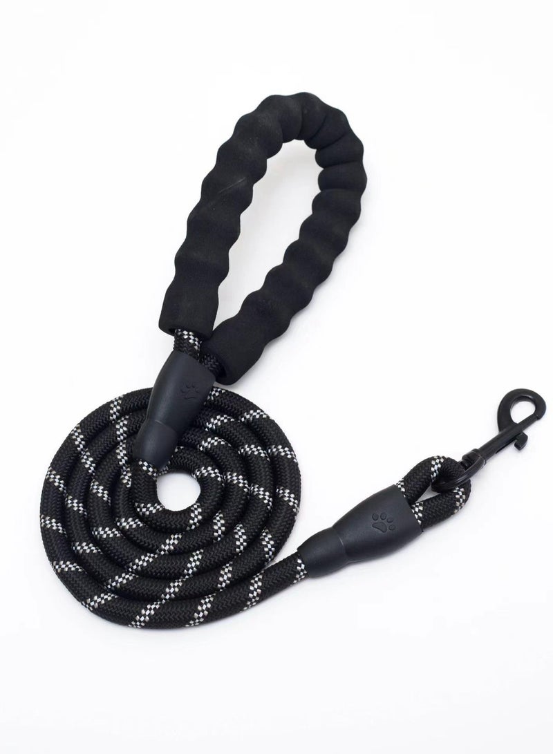 general Multi-colored nylon round rope, available in large and medium sizes, explosion-proof for dogs. Features a foam handle for comfortable grip. - Image 2