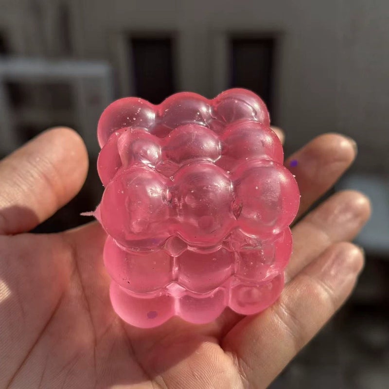 لعبة مكعب سحري للضغط للتخفيف من التوتر - Image 3